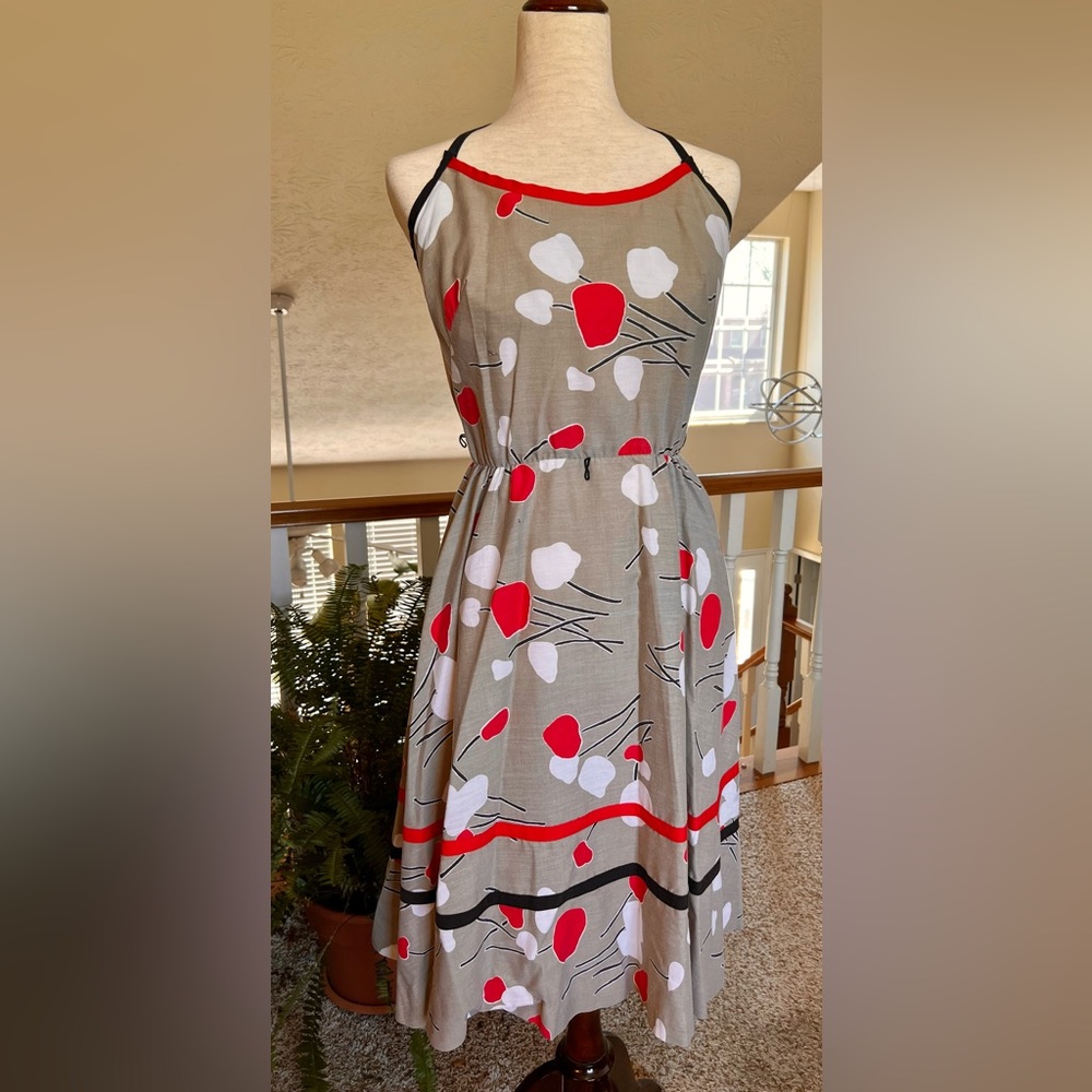 Vintage 1970s Jenni Floral Sundress with built in bra, Modern size 4